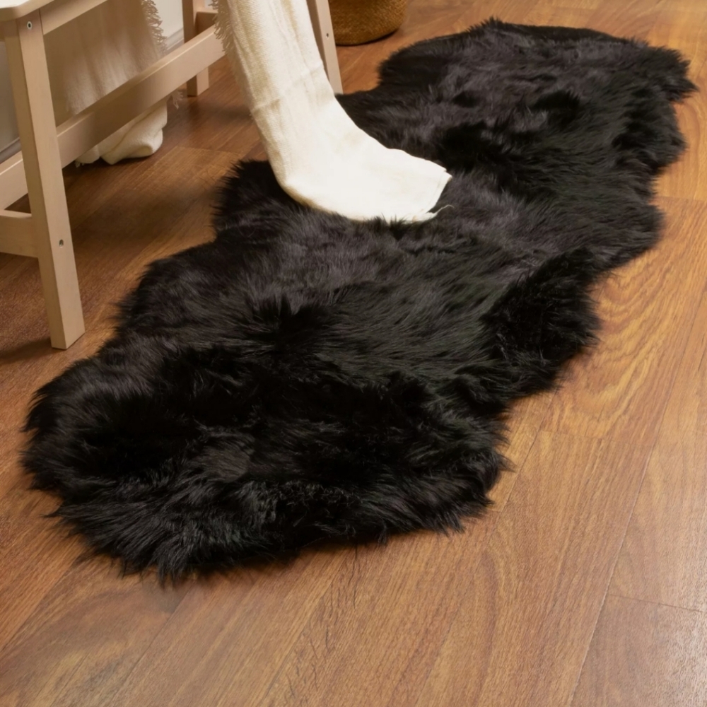Black Faux Fur Sheepskin Rug 2'x4'